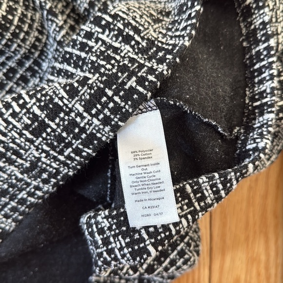 Talbots Textured Ruffle Sleeve Blouse XP - Picture 7 of 8